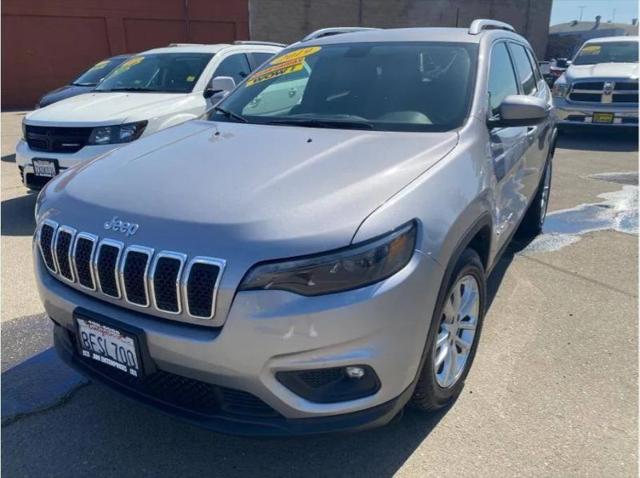 2019 Jeep Cherokee Latitude FWD for sale in Fresno, CA