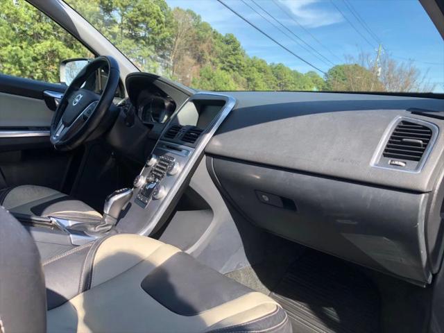 2017 Volvo XC60 T5 Dynamic