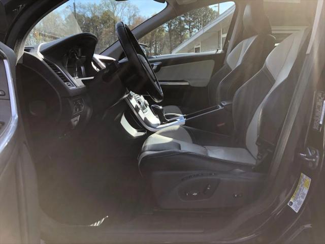 2017 Volvo XC60 T5 Dynamic