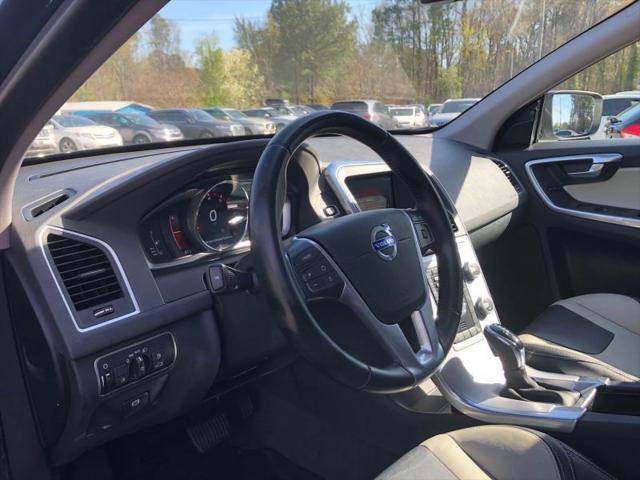 2017 Volvo XC60 T5 Dynamic