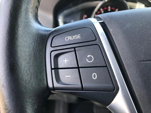 2017 Volvo XC60 T5 Dynamic