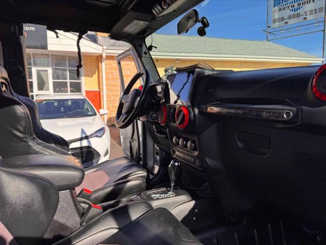 2012 Jeep Wrangler Unlimited Sahara