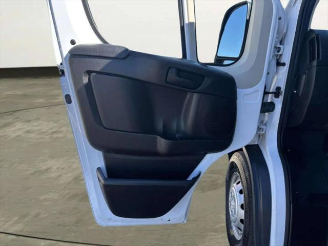 2018 Ram ProMaster Cargo Van Low Roof 136" WB