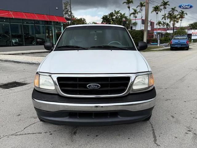 2001 Ford F-150 Base