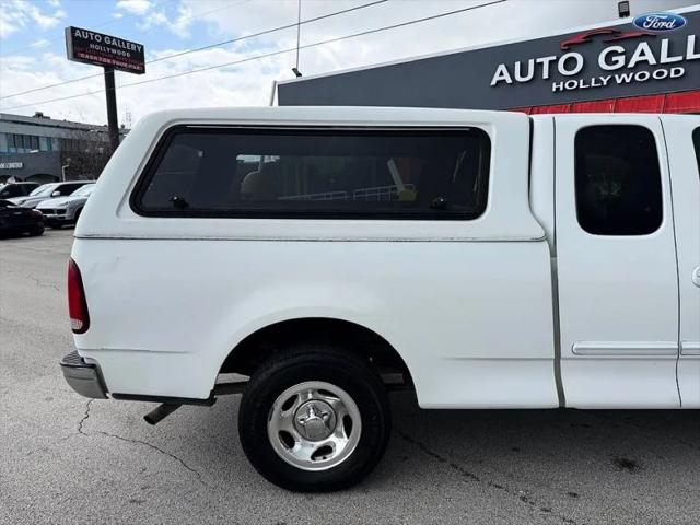 2001 Ford F-150 Base