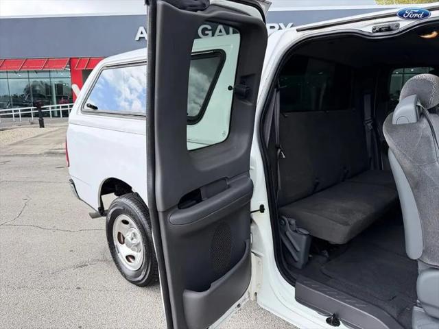 2001 Ford F-150 Base