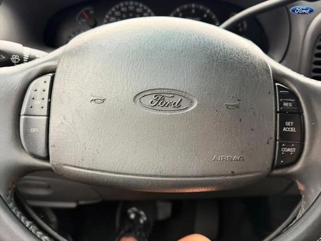2001 Ford F-150 Base