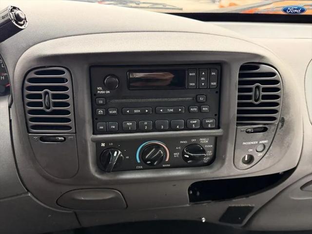 2001 Ford F-150 Base
