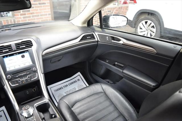 2017 Ford Fusion SE