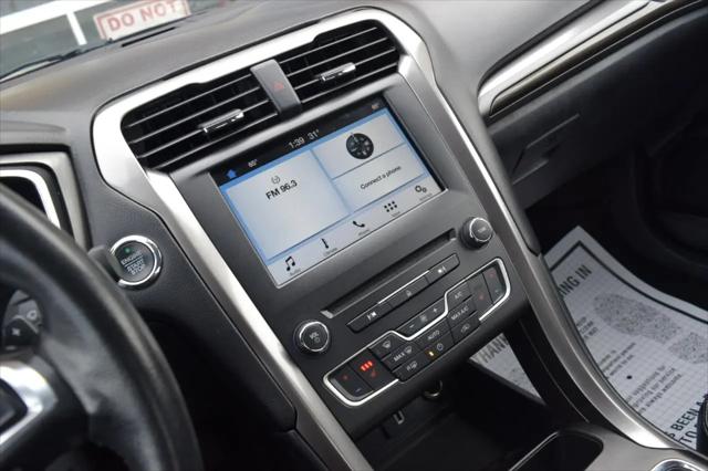 2017 Ford Fusion SE
