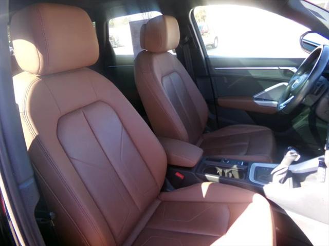 2022 Audi Q3 Premium Plus 45 TFSI S line quattro Tiptronic
