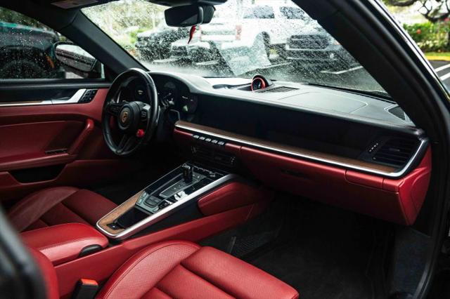 2021 Porsche 911 Carrera S