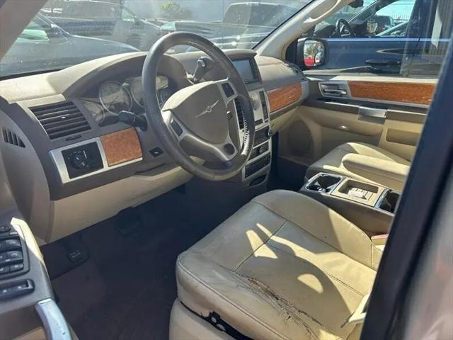 2008 Chrysler Town & Country Limited