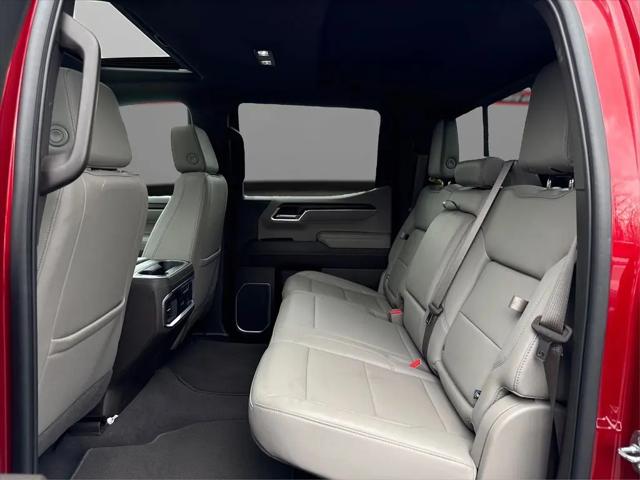 2023 GMC Sierra 1500 4WD Crew Cab Short Box SLT