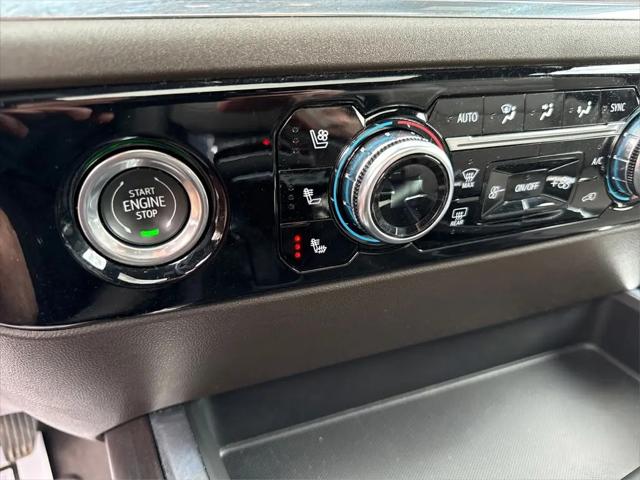 2023 GMC Sierra 1500 4WD Crew Cab Short Box SLT
