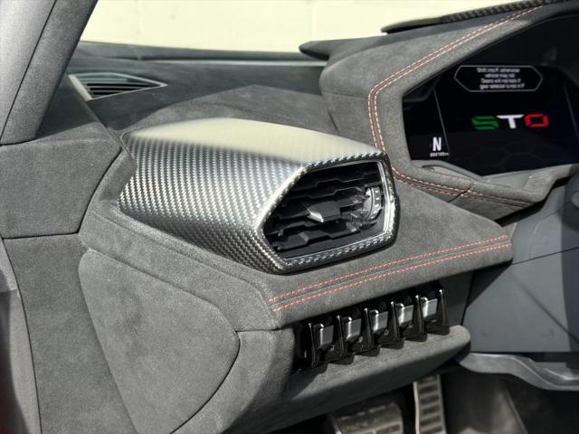 2022 Lamborghini Huracan Coupe