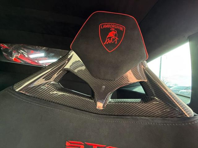 2022 Lamborghini Huracan Coupe