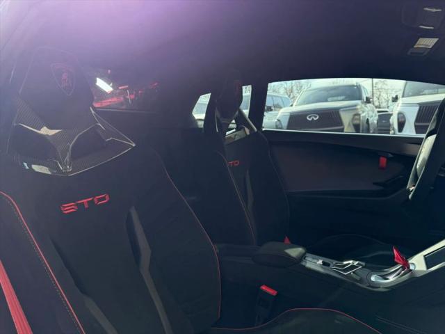2022 Lamborghini Huracan Coupe