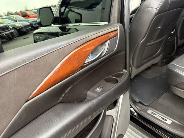 2015 Cadillac Escalade Luxury