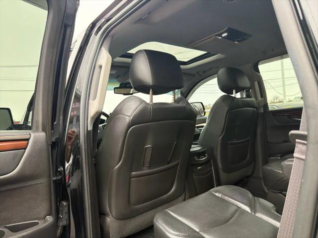 2015 Cadillac Escalade Luxury