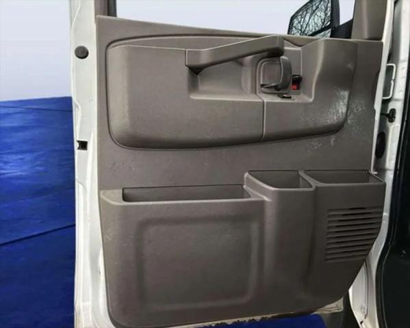 2021 Chevrolet Express Cutaway Work Van