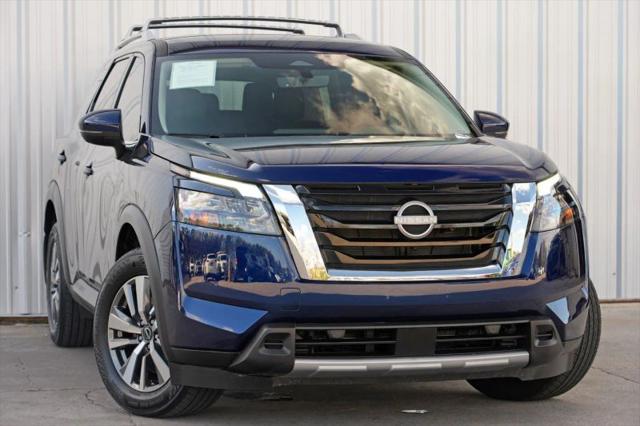 2025 Nissan Pathfinder SL 4WD