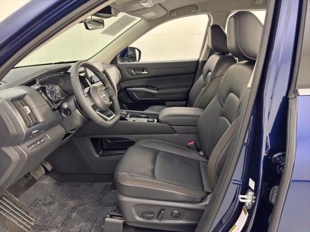 2025 Nissan Pathfinder SL 4WD