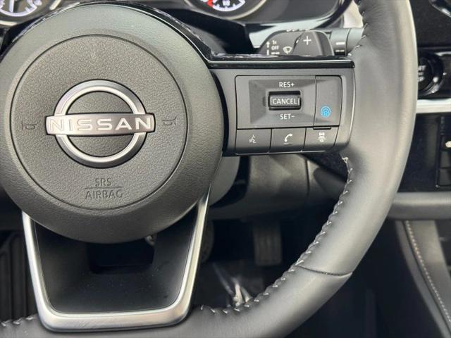 2025 Nissan Pathfinder SL 4WD