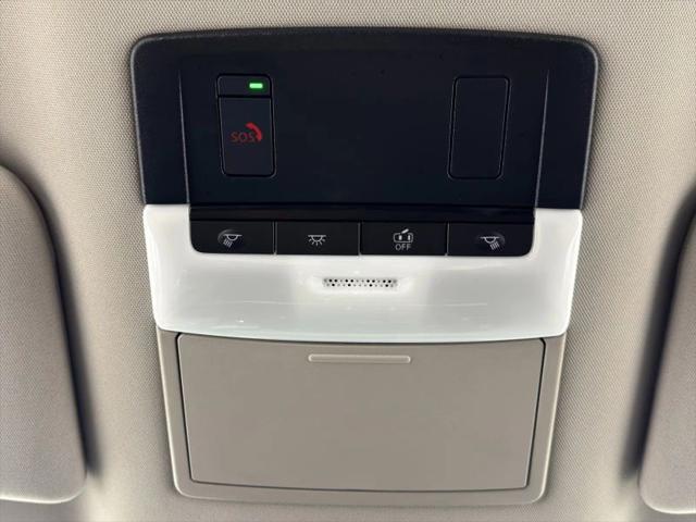 2025 Nissan Pathfinder SL 4WD