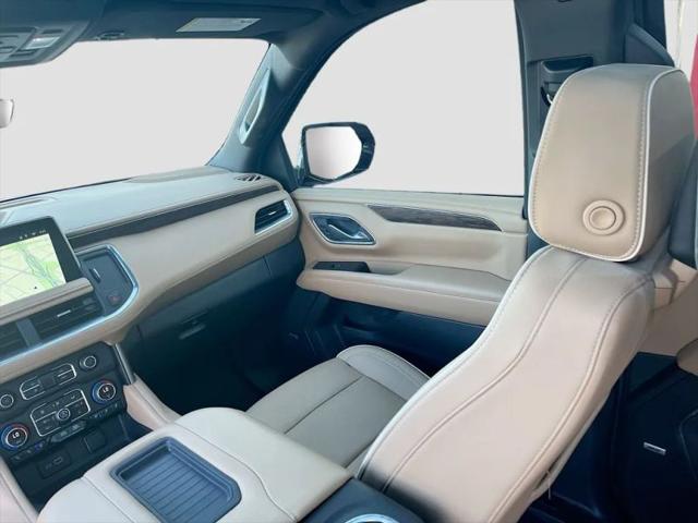 2024 Chevrolet Suburban 4WD Premier