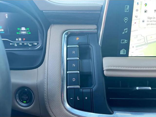 2024 Chevrolet Suburban 4WD Premier