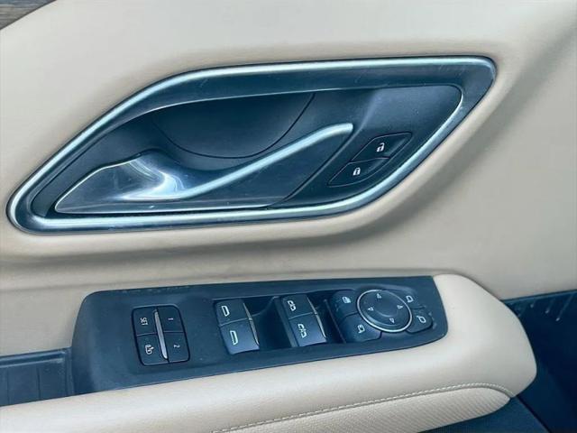 2024 Chevrolet Suburban 4WD Premier