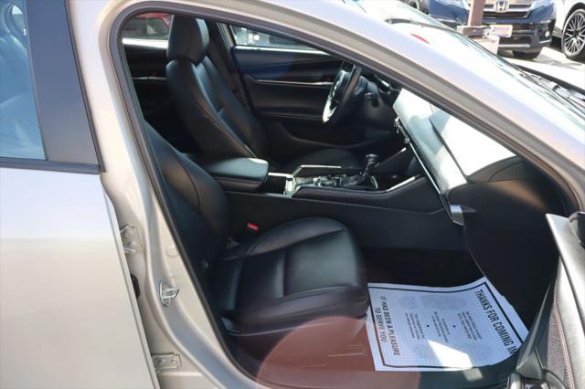 2025 Mazda Mazda3 2.5 S Select Sport