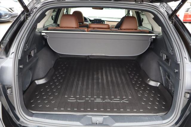 2022 Subaru Outback Touring XT