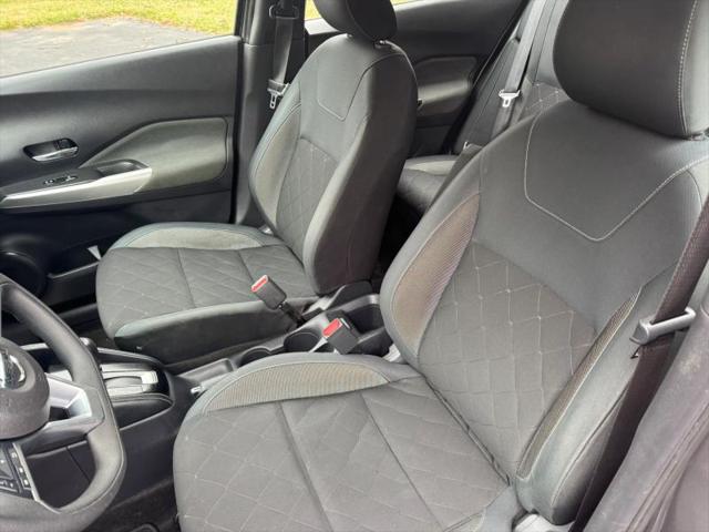 2020 Nissan Kicks SV Xtronic CVT