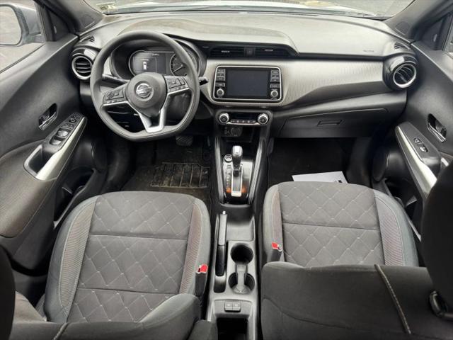 2020 Nissan Kicks SV Xtronic CVT