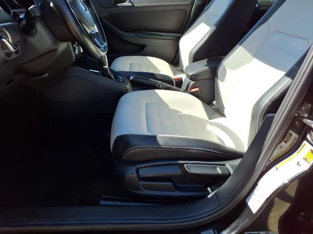 2016 Volkswagen Jetta 1.8T Sport