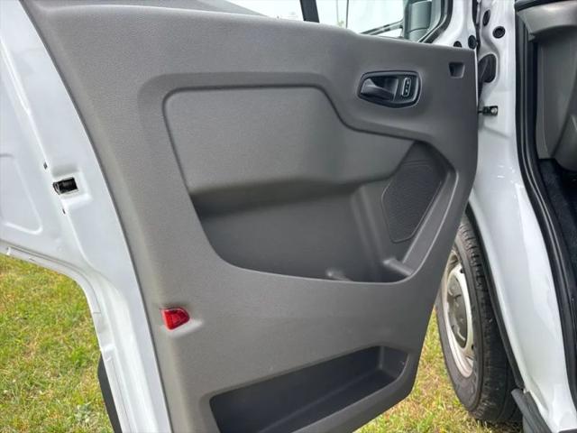 2023 Ford Transit Cargo Van w/RWB