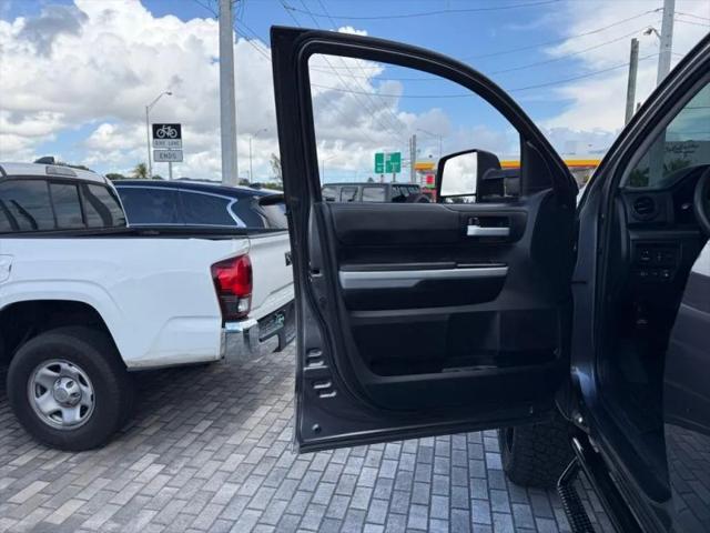 2018 Toyota Tundra SR5 5.7L V8