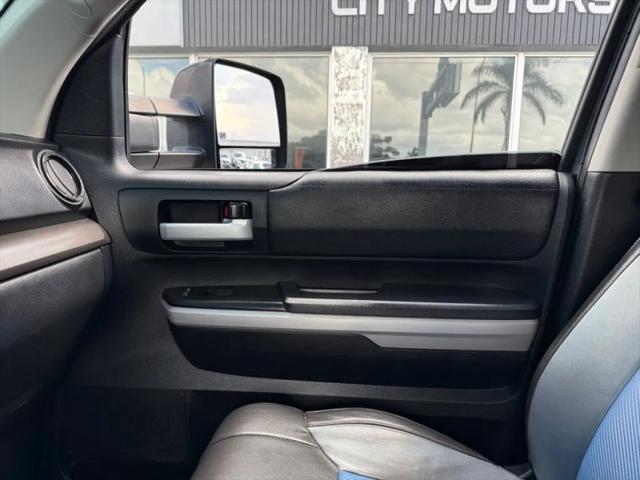 2018 Toyota Tundra SR5 5.7L V8