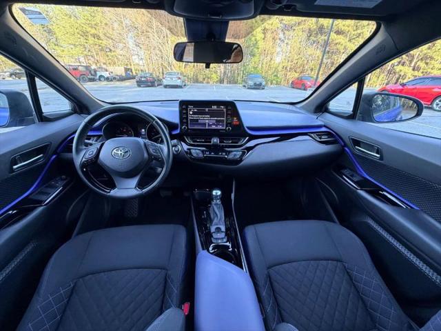 2022 Toyota C-HR XLE