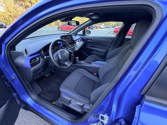 2022 Toyota C-HR XLE