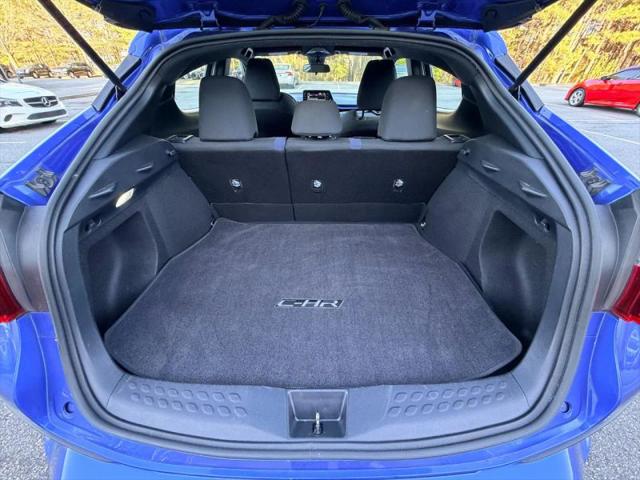 2022 Toyota C-HR XLE