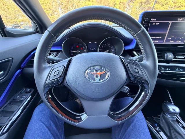 2022 Toyota C-HR XLE