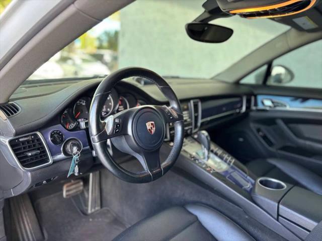 2013 Porsche Panamera Platinum Edition