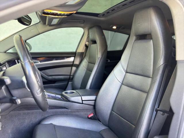 2013 Porsche Panamera Platinum Edition