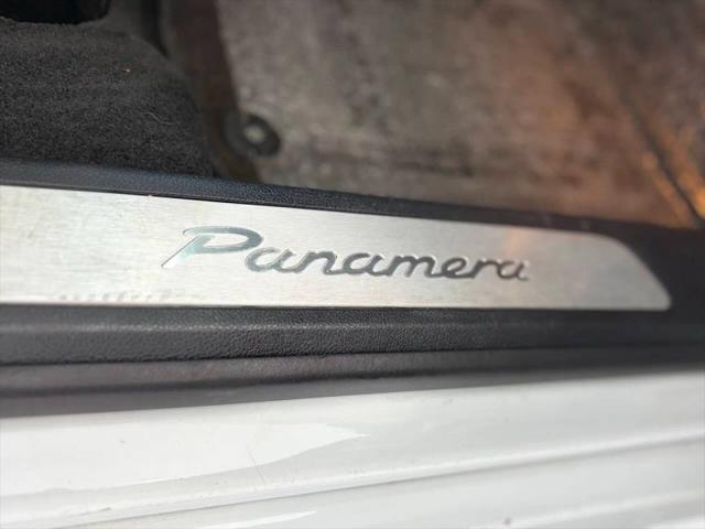 2013 Porsche Panamera Platinum Edition