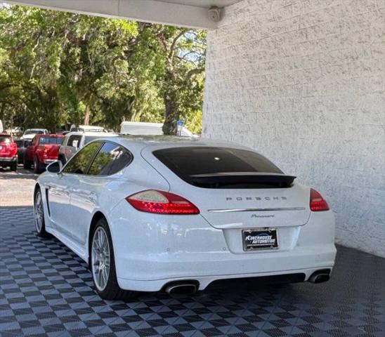 2013 Porsche Panamera Platinum Edition