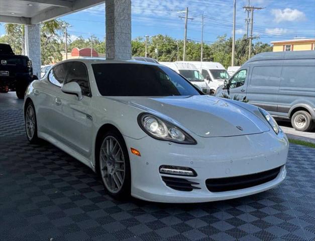 2013 Porsche Panamera Platinum Edition