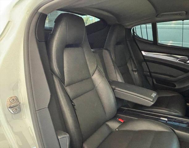 2013 Porsche Panamera Platinum Edition